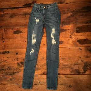 Ripped high waisted jeans